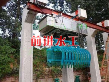 移动式91视频色板APP抓斗清污机